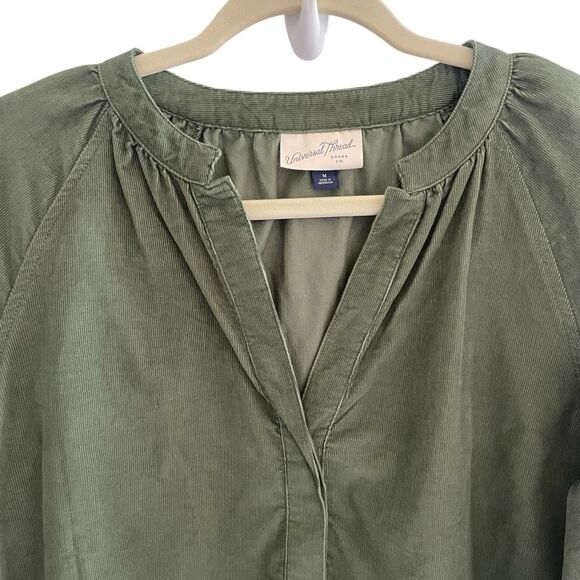 Universal Thread Green Corduroy Long Sleeve Pullover Top Women’s Size Medium - Picture 2 of 5